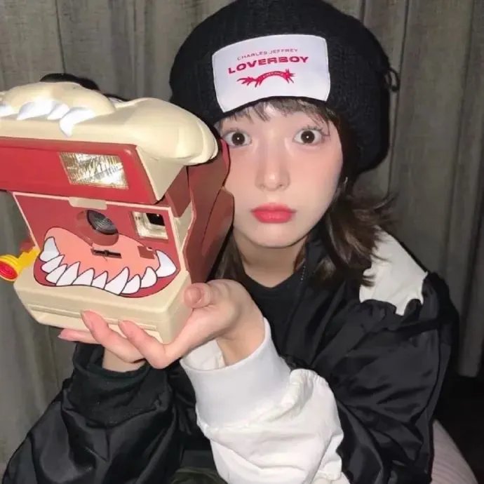 大情人华伦天奴